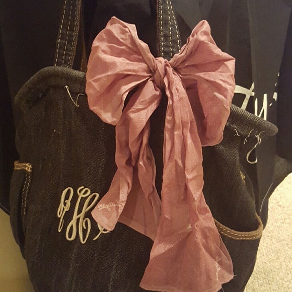 Thirty-one purse scarf
