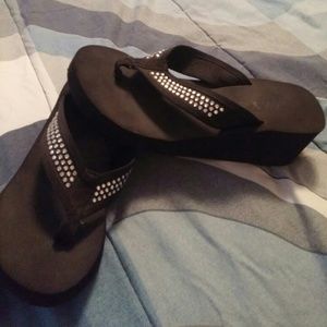 Izzy Flip Flops