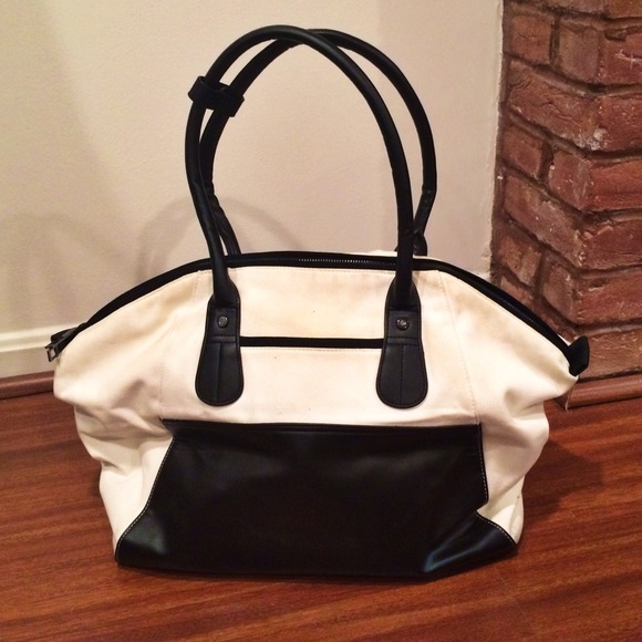 lululemon athletica bag