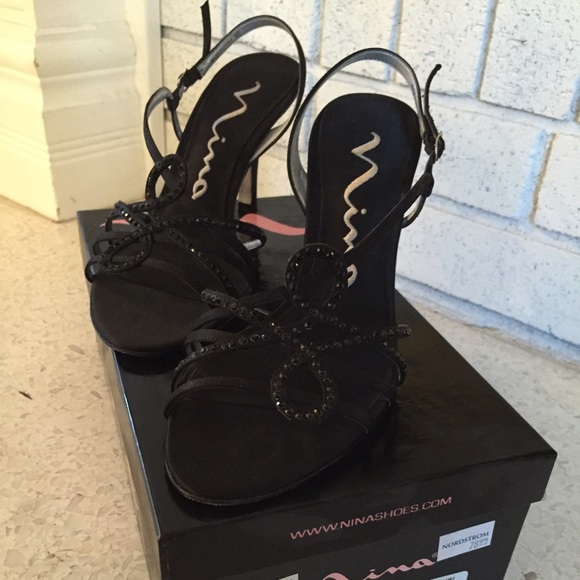 *FINAL SALE* Black Nina Strappy Heels