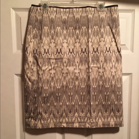 Club Monaco Knee Length Skirt