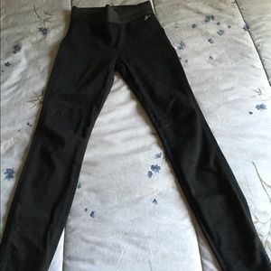 GOLDSIGN Stretchy Black jeans for petites