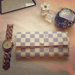 New creme & blue leather fold wallet