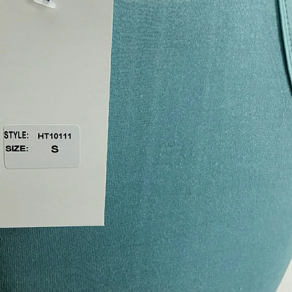 Crop top - Picture 4 of 4