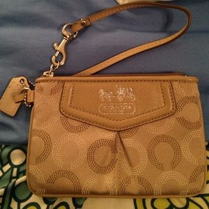 Coach Wristlet🚫🚫SOLD🚫🚫