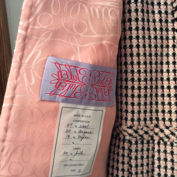 Tiles Suit - Picture 3 of 4