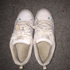 DC shoes