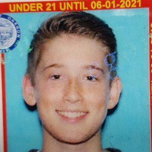 Meet your Posher, Zach