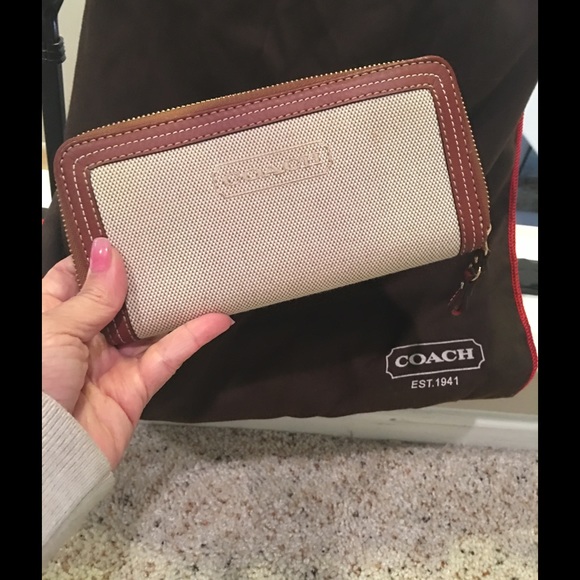 Coach wallet