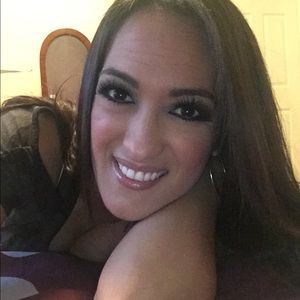 Meet your Posher, Nohemi