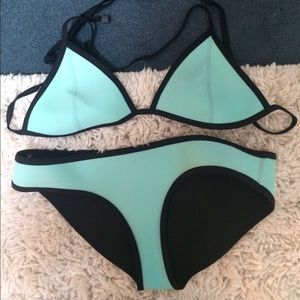 Triangl bikini