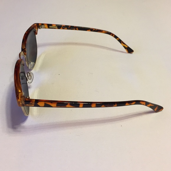 J. Crew Accessories - J.Crew vintage style sunglasses J. Crew Accessories - J.Crew vintage style sunglasses
