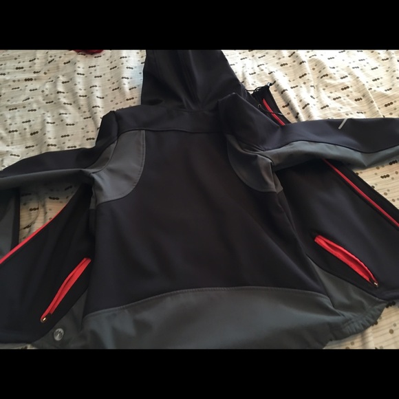 Jacket/ Coat - Picture 3 of 4