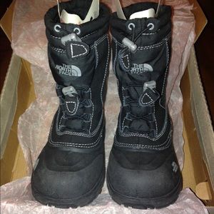 Snow boots❄️❄️☃