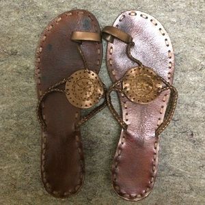 Nine West size 8 bronze sandals