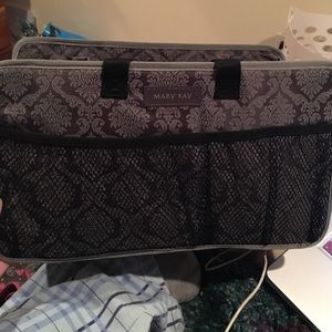 Mary Kay bag with compartments