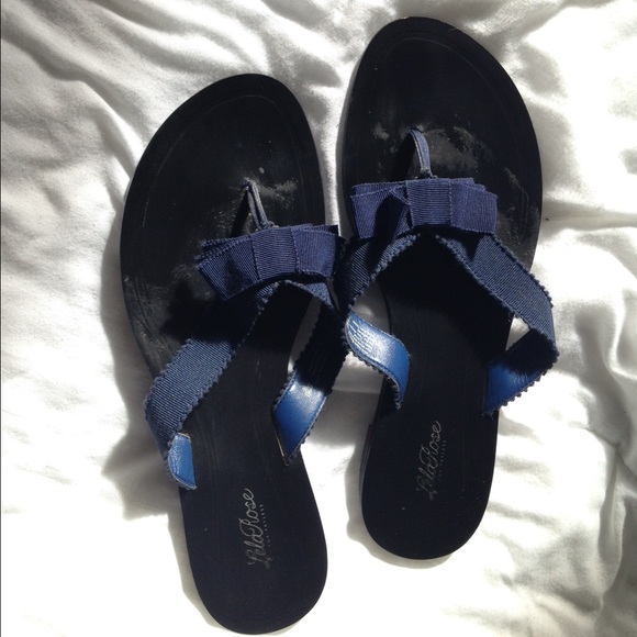 Lela Rose Shoes - Price drop! Lela Rose leather sandals w navy bow