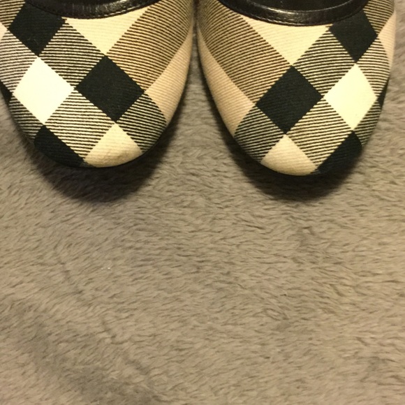 Burberry flats