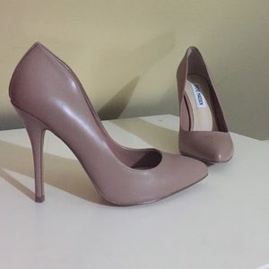 Mauve Heels