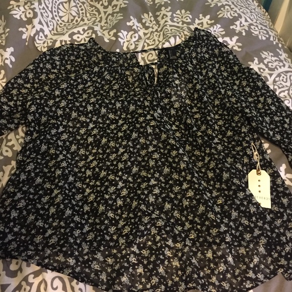 NWT forever 21 cutout blouse
