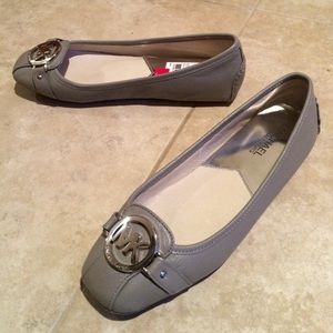 michael kors flats grey