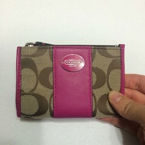 Coach ID wallet