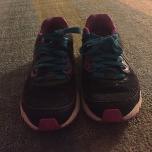 Nike AirMax Captivates