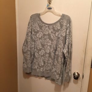 Gray sweatshirt
