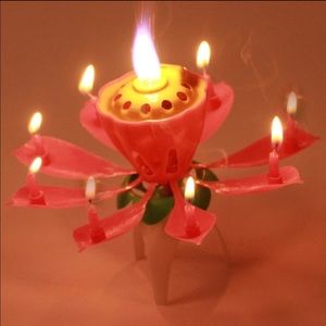 Rotating Musical lotus flower birthday candle