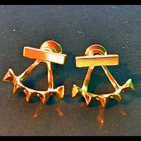 Sunahara 14k Gold-plated Pyramid Ear Jacket