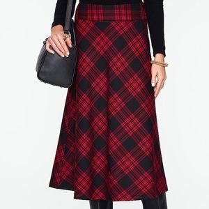 Trendy Red and Black Plaid Skirt! 💫