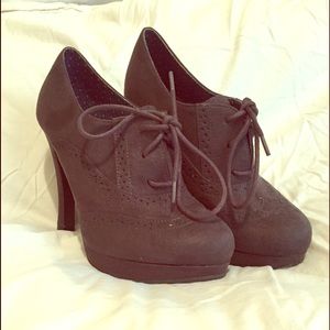 Grey Oxford Heels