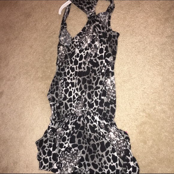 Romper - Picture 2 of 2