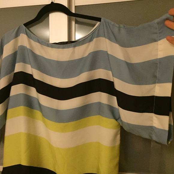 🚫SOLD🚫Good condition loose top - Picture 2 of 4