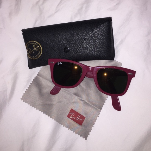 Rayban Wayfarer Sunglasses- Maroon