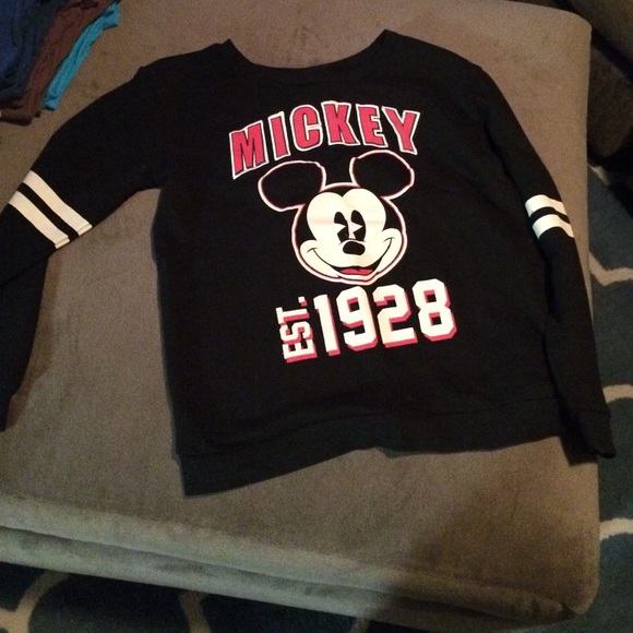 Disney Tops - Mickey Mouse sweatshirt