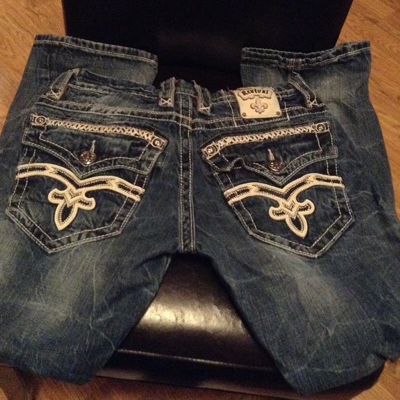 Men's size 31 rock revivals inseam is 30