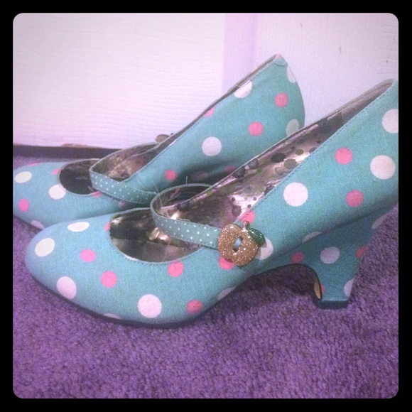 Modcloth Poetic License Polka Dot Heels Size 8.5