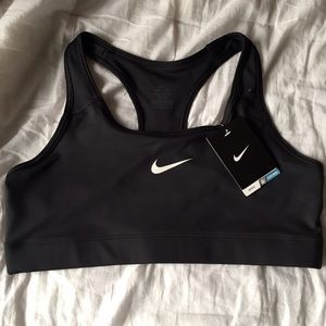 (New) Nike black sports bra