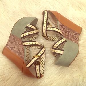 Jessica Simpson "Georg" wedges