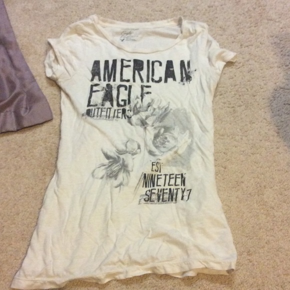 American Eagle Graphic Shirt
