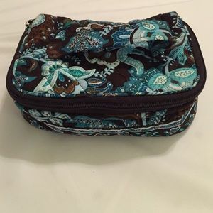 Vera Bradley jewelry case💙