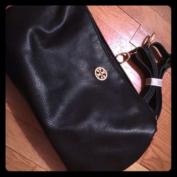 Black faux leather bag with removable strap