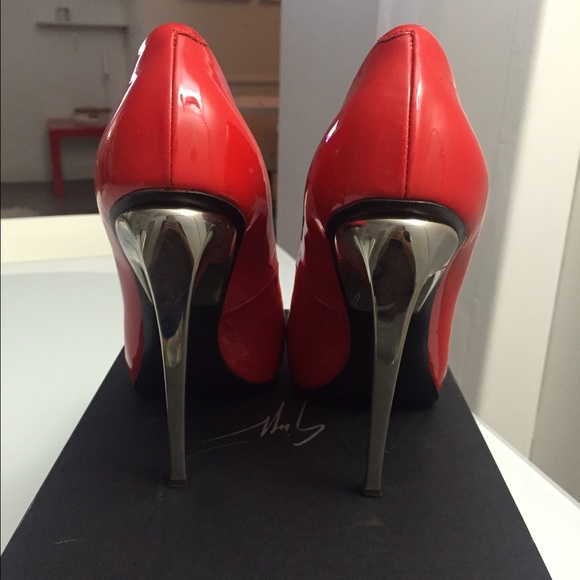 Red patent leather giuseppi zanotti heels - Picture 2 of 4