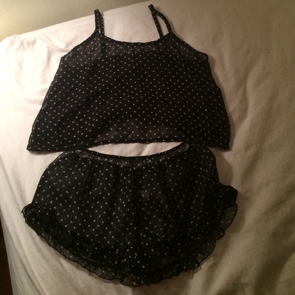 🚫SOLD🚫Heart polka dot tank and shorts set