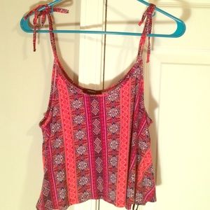 Tie strap crop top S