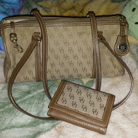 Dooney and Bourke handbag