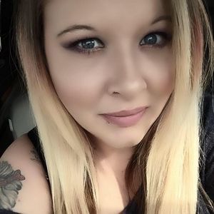 Meet your Posher, Jenalee