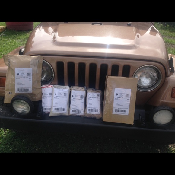 Meet your Posher, Stephanie - Picture 4 of 4