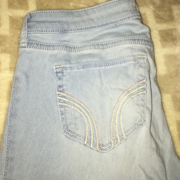 Hollister Co. Light Wash Skinny Jeans